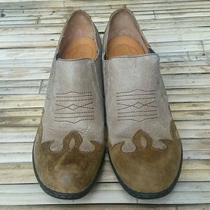 Born Brown Leather Ankle Booties Size 8.5